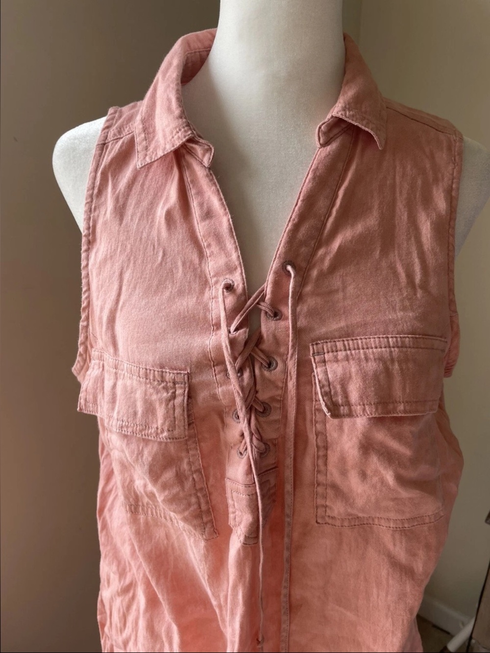 Women’s Pink Size M Lace Up Sleeveless Collared Shirt By SO